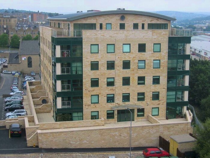 2 Bedroom Apartment To Rent In Stonegate House, Stone Street, Bradford, West Yorkshire, BD1