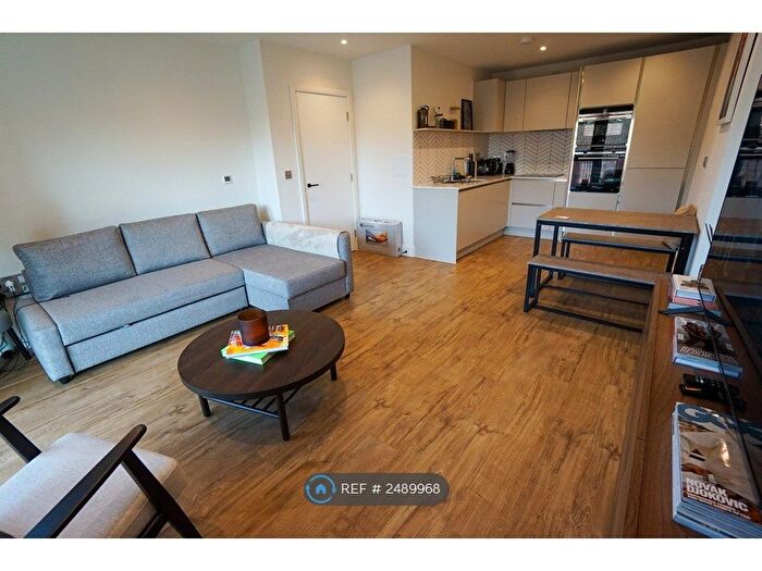 1 Bedroom Flat To Rent In Amaryllis House, London, NW9