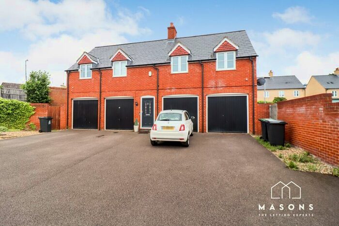 2 Bedroom Coach House To Rent In Bridge View, Shefford, Bedfordshire, SG17