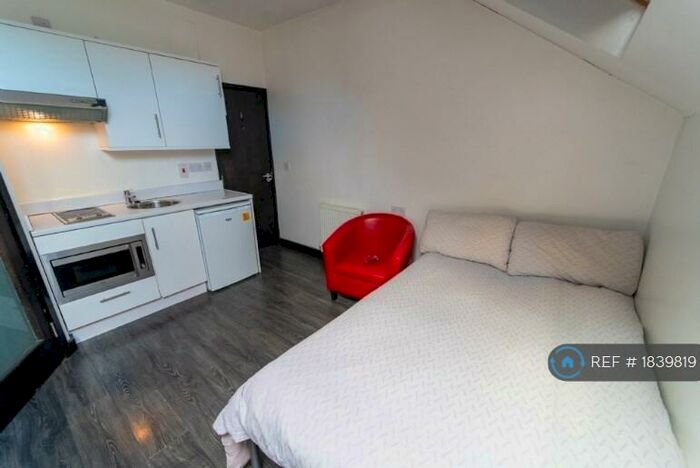 Studio To Rent In North Road, Selly Oak, Birmingham, B29