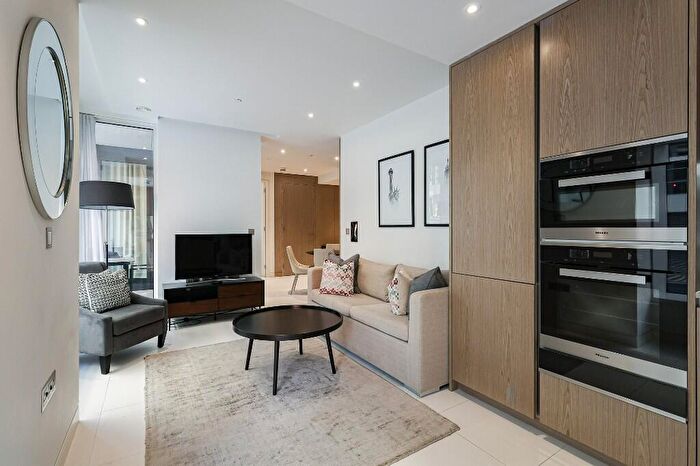 1 Bedroom Apartment To Rent In Landmark Place, Water Lane, Tower Hill, EC3R