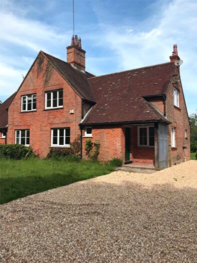 3 Bedroom Semi-Detached House To Rent In Woolton Hill, Newbury, Berkshire, RG20