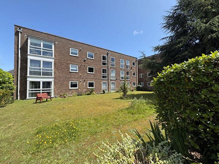 2 Bedroom Flat For Sale In St Martins House, North Street, Wareham, BH20