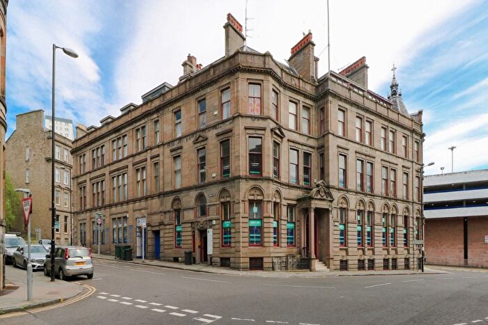 2 Bedroom Flat To Rent In Victoria Road, City Centre, Dundee, DD1