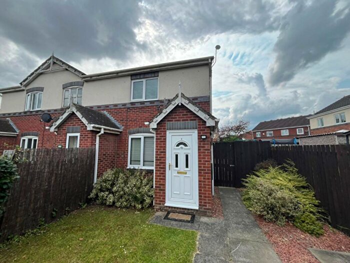 2 Bedroom House To Rent In Hales Entry, Hull, East Riding Of Yorkshire, HU9
