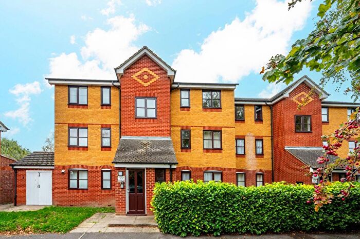 1 Bedroom Flat For Sale In California Road, New Malden, KT3