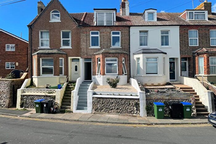3 Bedroom House To Rent In Chapel Street, BN9