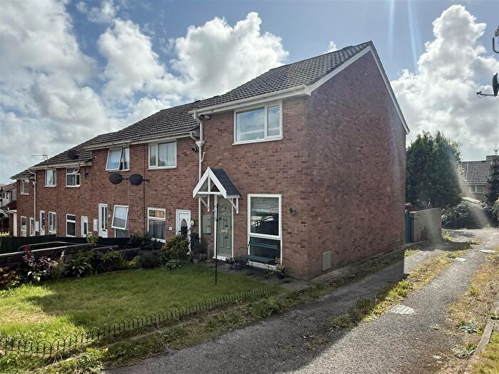 2 Bedroom End Of Terrace House To Rent In Cae Ffynnon, Brackla, Bridgend, CF31