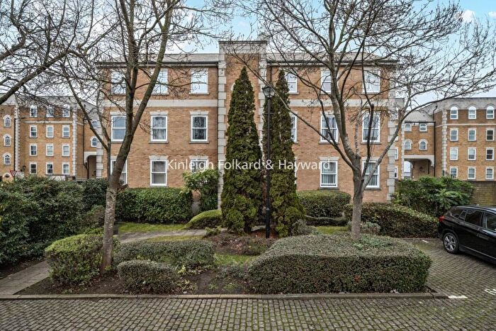 2 Bedroom Flat To Rent In Brunel Road, Surrey Quays, London, SE16
