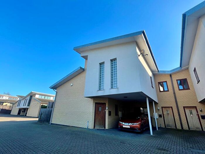 2 Bedroom House To Rent In Chartwell Close, Peterborough, PE2