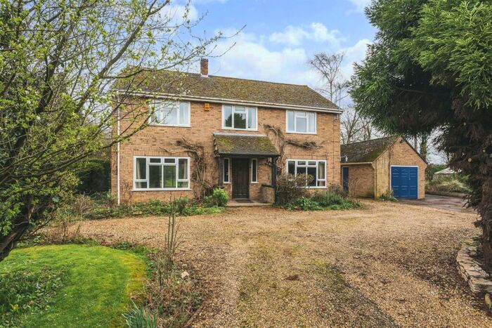 4 Bedroom Detached House For Sale In Cheltenham Road, Kinsham, Tewkesbury, GL20