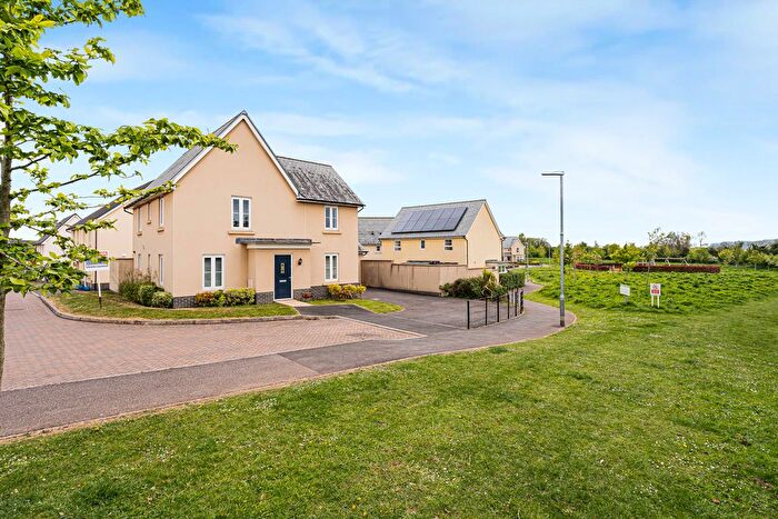 4 Bedroom Detached House For Sale In Capra Close, Newton Abbot, TQ12