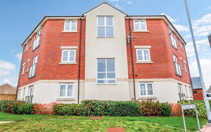 2 Bedroom Flat For Sale In Scholars Way, Melksham, SN12