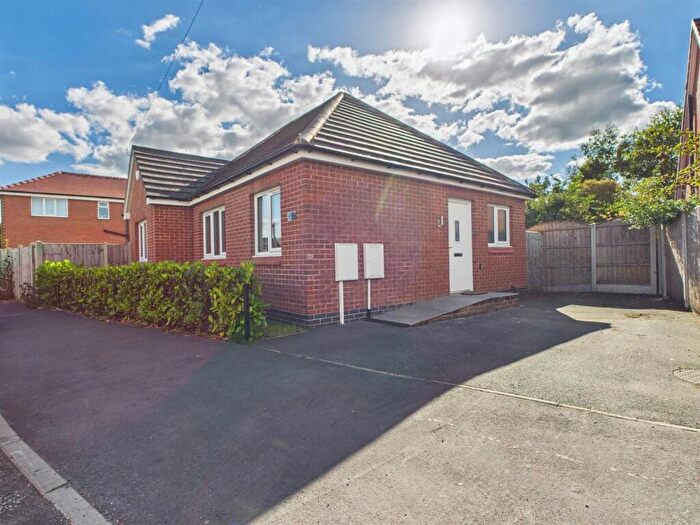 2 Bedroom Detached Bungalow To Rent In Meadow Vale, Duffield, DE56