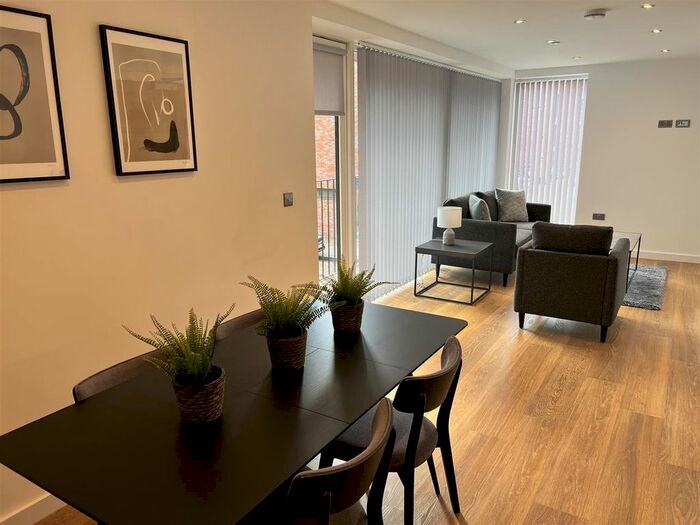 2 Bedroom Property To Rent In Bank Place, Salford, M3