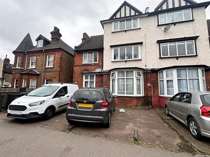 1 Bedroom Flat To Rent In Chatsworth Road, Croydon, CR0