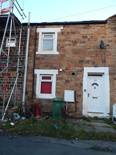 1 Bedroom Terraced House To Rent In Dewsbury Gate Road, Staincliffe, Dewsbury, WF13