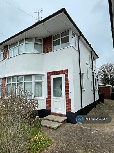 3 Bedroom Semi-Detached House To Rent In Borkwood Way, Orpington, BR6
