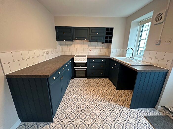 2 Bedroom Flat To Rent In St Mary`S Street, Chepstow, NP16