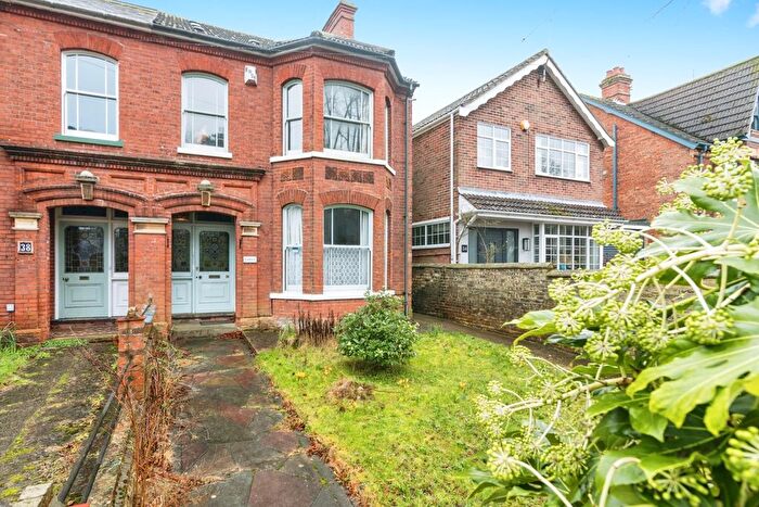 2 Bedroom Semi Detached House For Sale In Kirkley Park Road, Lowestoft, Suffolk, NR33