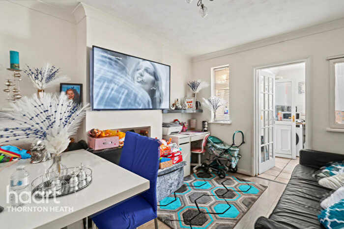1 Bedroom Flat For Sale In Galpins Road, Thornton Heath, CR7