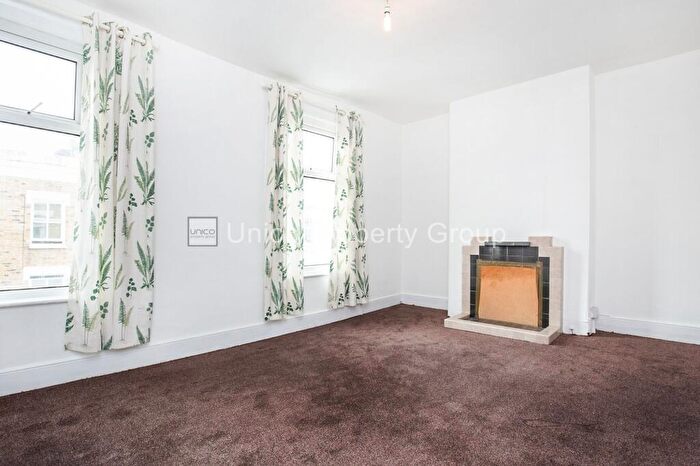 4 Bedroom Terraced House To Rent In Ropery Street, London, E3