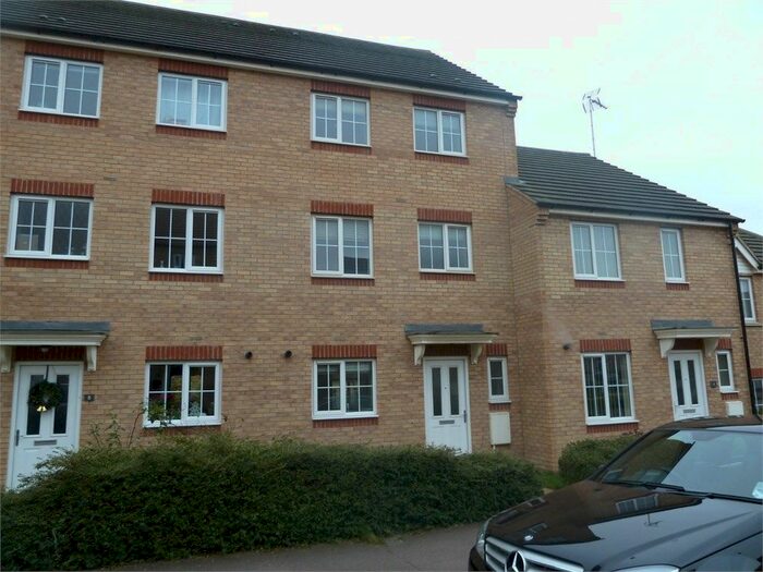 4 Bedroom Town House To Rent In Sandpiper Way, Leighton Buzzard, LU7