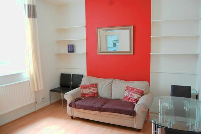 1 Bedroom Flat To Rent In Gloucester Terrace, London, W2
