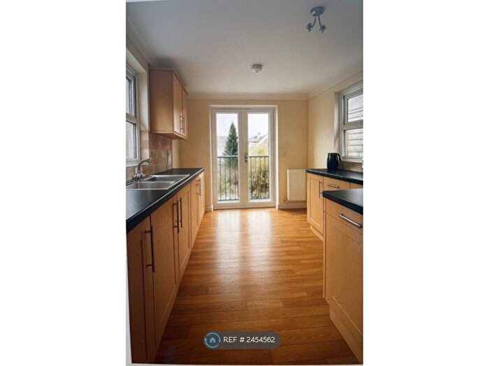 2 Bedroom Flat To Rent In Ebrington Road, Exeter, EX2