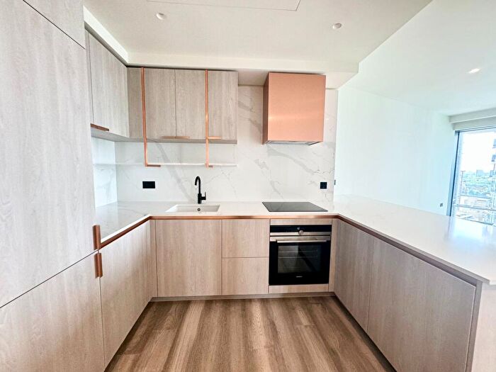 1 Bedroom Apartment To Rent In , Marsh Wall, London, E14
