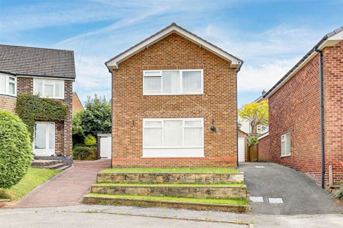 3 Bedroom Detached House For Sale In Weaverthorpe Road, Woodthorpe, NG5