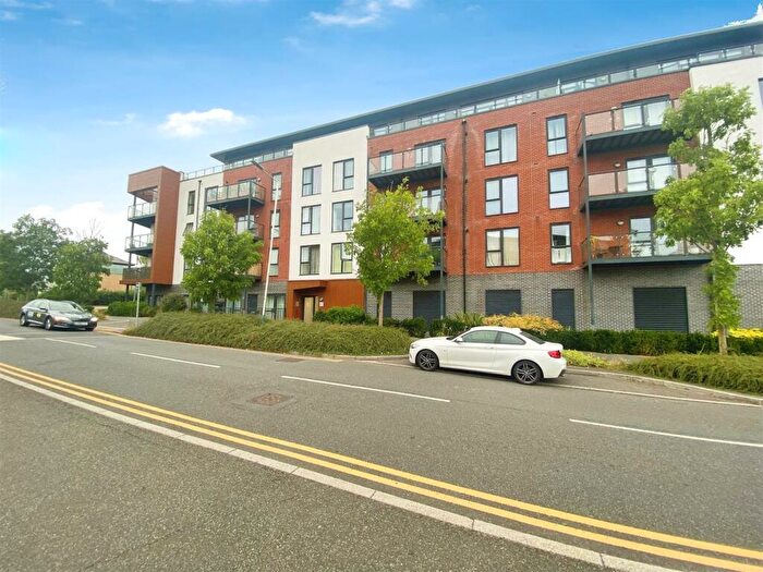 2 Bedroom Flat To Rent In St. Clements Avenue, Romford, RM3