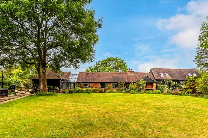4 Bedroom Detached House For Sale In Dwelly Lane, Edenbridge, Kent, TN8