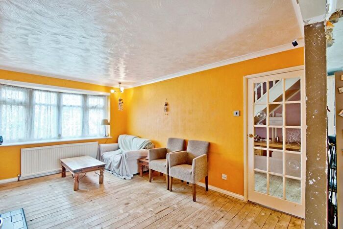 3 Bedroom Terraced House For Sale In St Agnes Drive, Canvey Island, SS8