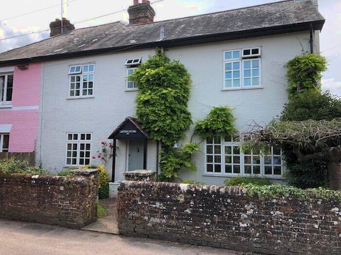 4 Bedroom Semi-Detached House To Rent In Twyford, Winchester, SO21