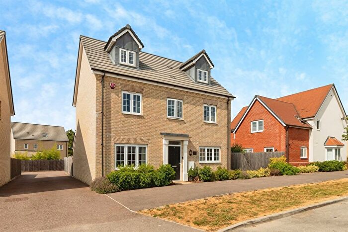 5 Bedroom Property For Sale In Goodwin Drive, Arlesey, SG15