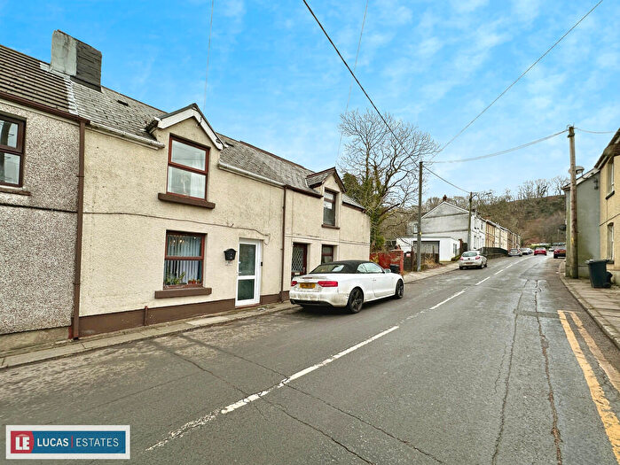 2 Bedroom Cottage For Sale In Merthyr Road, Glynneath, Neath, SA11