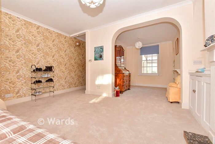 3 Bedroom Town House For Sale In Robert Street, Deal, Kent, CT14