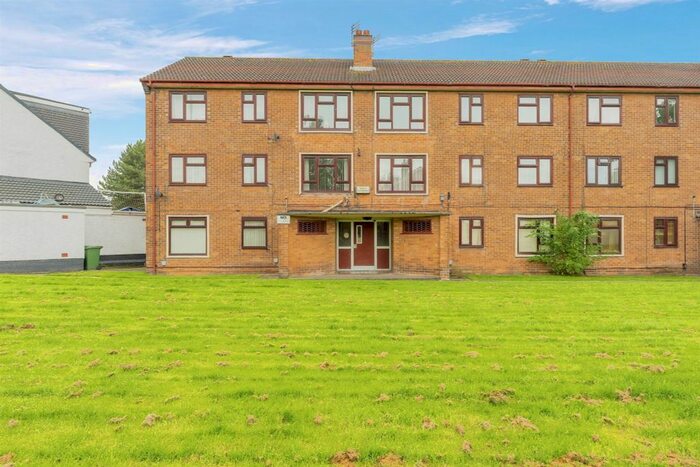 2 Bedroom Flat To Rent In Berrylands Road, Moreton, Wirral, CH46