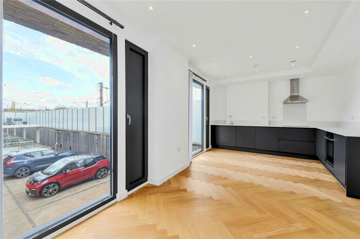 2 Bedroom Apartment To Rent In The Courtyard, Gloucester Avenue, Primrose Hill, London, NW1