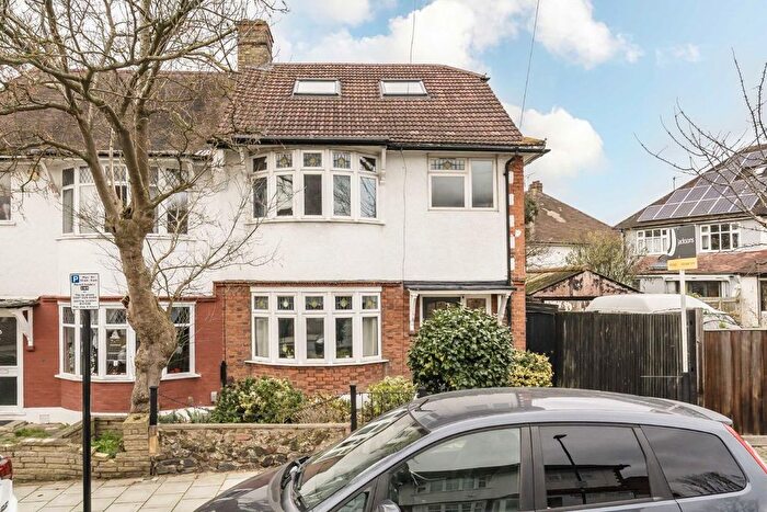 4 Bedroom Semi Detached House For Sale In Conifer Gardens, Streatham, SW16