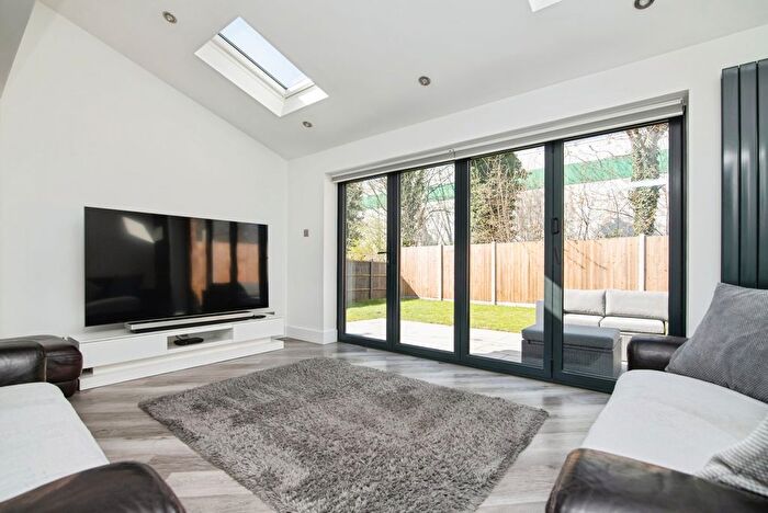 4 Bedroom Detached House For Sale In Primrose Woods, Birmingham, West Midlands, B32