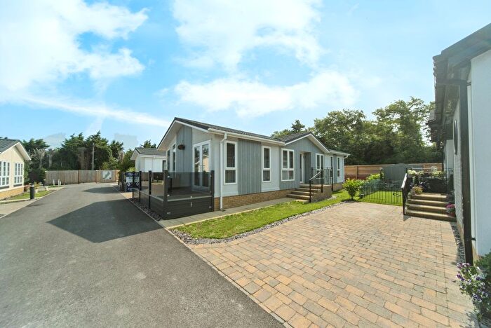 2 Bedroom Property For Sale In Lilies Avenue, Pevensey Bay, Pevensey, East Sussex, BN24