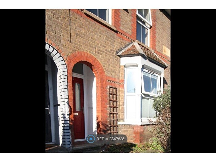 3 Bedroom Terraced House To Rent In Broad Street, Chesham, HP5