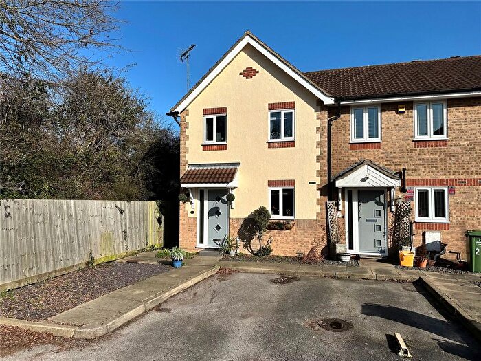 3 Bedroom End Of Terrace House For Sale In Shrewsbury Close, Langdon Hills, Basildon, SS16