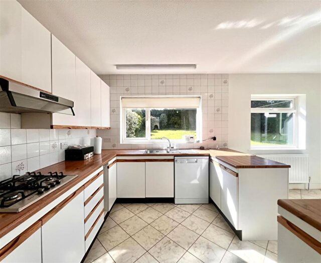 3 Bedroom Detached Bungalow To Rent In Allen Road, Bookham, KT23