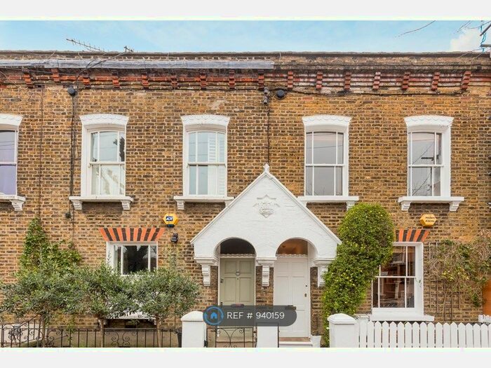 2 Bedroom Terraced House To Rent In Tyneham Road, London, SW11