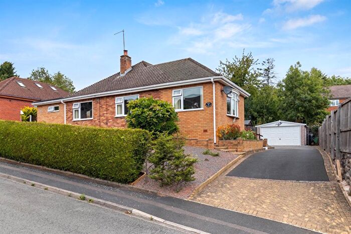 2 Bedroom Bungalow For Sale In Mayflower Close, Malvern, WR14