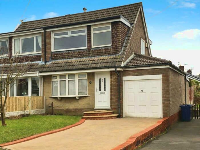 3 Bedroom Semi-Detached House To Rent In Red Spar Road, Burnley, Lancashire, BB10