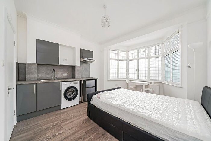 Studio To Rent In Mayfield Road, London, E4